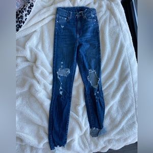 H&M “super skinny” jeans. High waist. Barely worn. Stretchy. Size 24